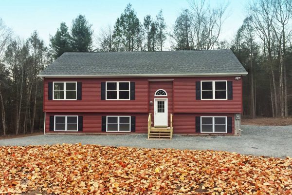 Bi-Level-Modular-Home-in-Neversink-NY-Built-by-Martell-Home-Builders-Exterior